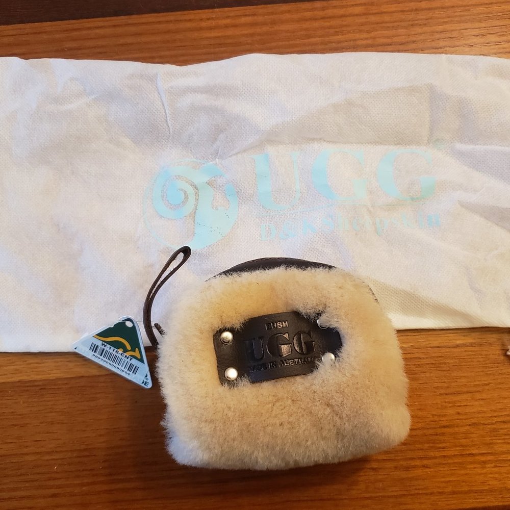 UGG Sheepskin Small Wallet/Coin Purse NEW!
